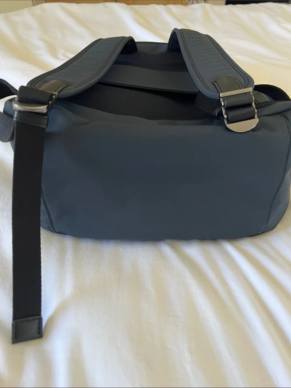 Away The Commuter Backpack - Navy